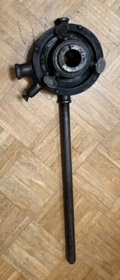 Toledo Threading Machine Co. Model 411 ratcheting Pipe Threader w/Handle - Image 1 of 4