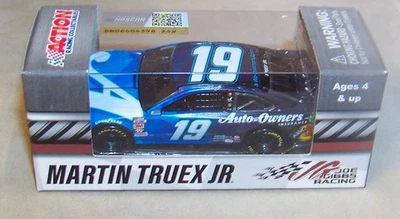 1:64 Acción 2020 #19 Seguro de propietarios de automóviles JGR TOYOTA CAMRY MARTIN TRUEX JR NUEVO EN CAJA  Foto 1 de 3