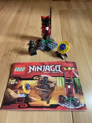 LEGO Ninjago 2516 Ninja Training Outpost 99% Minifigura Completa y Manual Incluido Foto 1 de 4