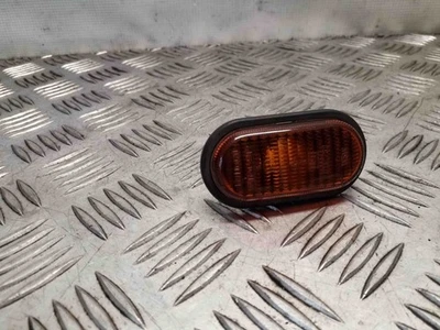 RENAULT KANGOO KC0/1 Front Right Fender Turn Signal 7700847333 1.90 25890733 - Immagine 1 di 3