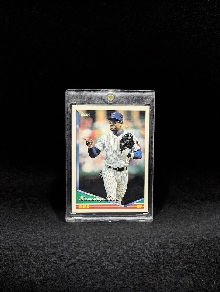 ERROR WRONG DATE OF BIRTH DOB 1994 Topps Gold Sammy Sosa Chicago Cubs #725 - Image 1 of 3