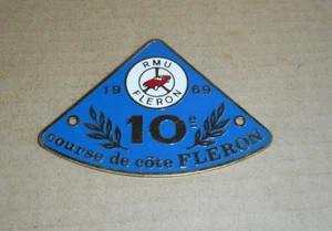 Ancien badge plaque de calandre RMU FLERON Liège - 10e COURSE DE COTE 1969 - Picture 1 of 2