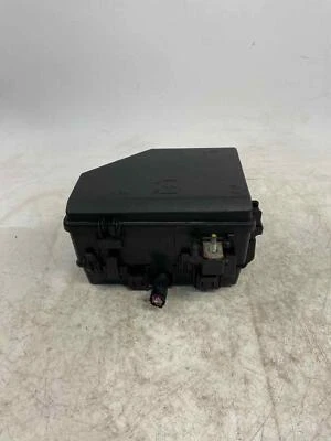 13 14 BUICK ENCLAVE Engine Fuse Box Foto 1 de 4