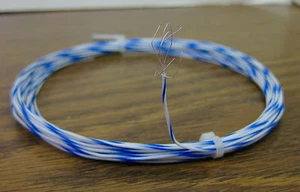 25 pies varado 26 AWG Alambre PTFE Blanco Azul SPC - Imagen 1 de 2