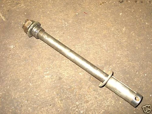 *YAMAHA RT1 RT2 RT3 DT1 DT2 DT3 ПЕРЕДНЯЯ ОСЬ AXEL # - Изображение 1 из 1