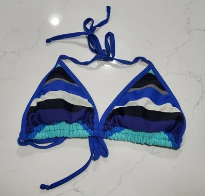 Traje de baño de bikini azul Converse para mujer talla mediana diseño a rayas fruncido  Foto 1 de 4