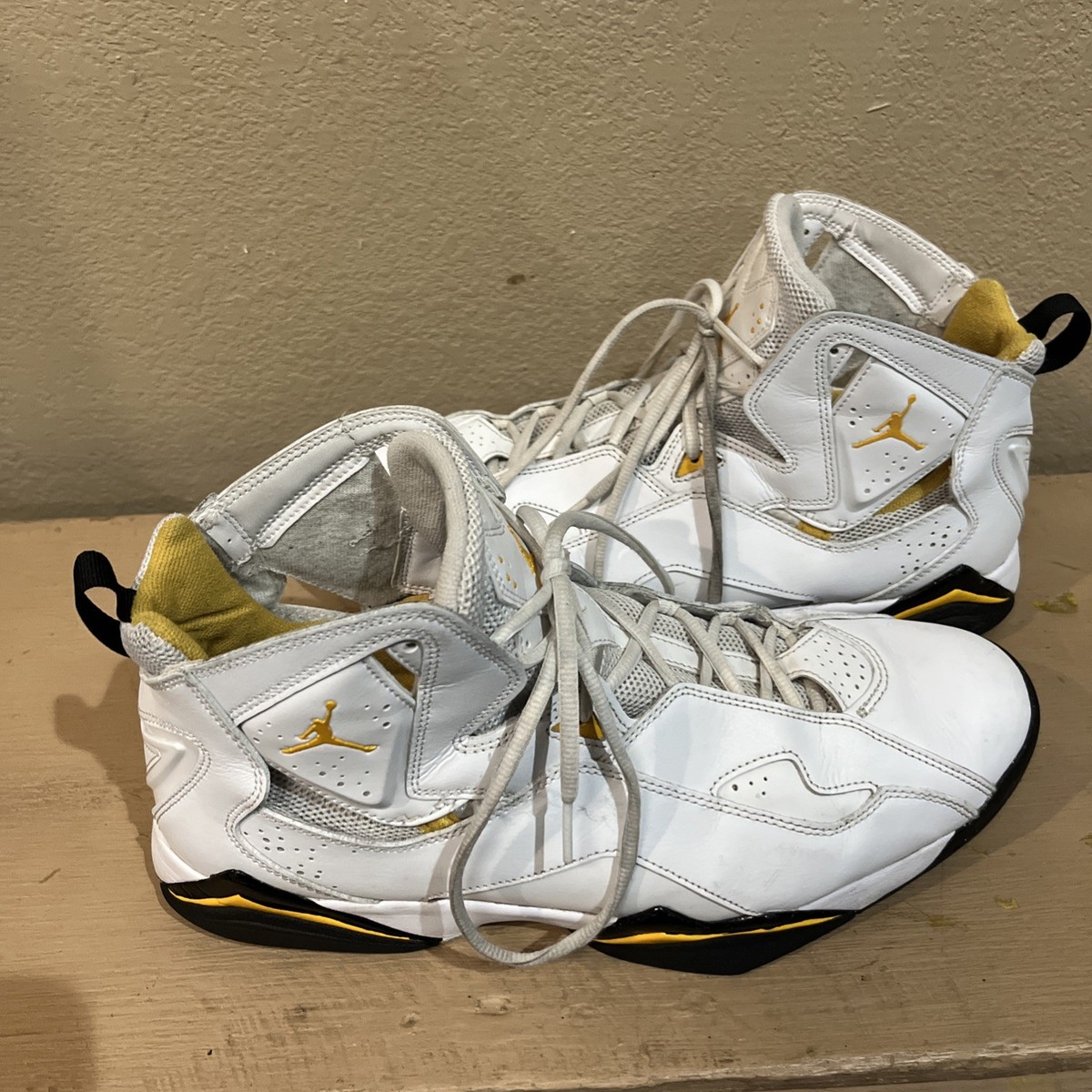 Jordan Air true flight ホワイト/イエロー Jordan Air true flight ホワイト/イエロー
