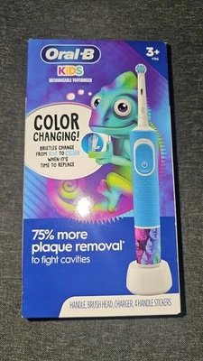 KIDS ORAL B RECHARGEABLE TOOTHBRUSH COLOR CHANGING BRISTLES NEW IN BOX - Image 1 of 3