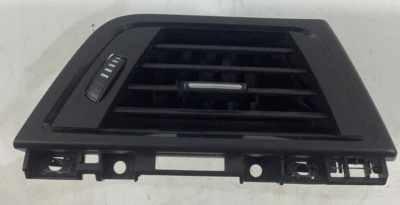 BMW M4 F30 F32 2015-2019 tablero delantero derecho calefacción aire acondicionado parrilla OEM. Foto 1 de 4