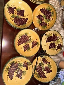 12 Casa Vero Salad 8” Round Bowls 8” Round Absolutely Stunning - Picture 1 of 8