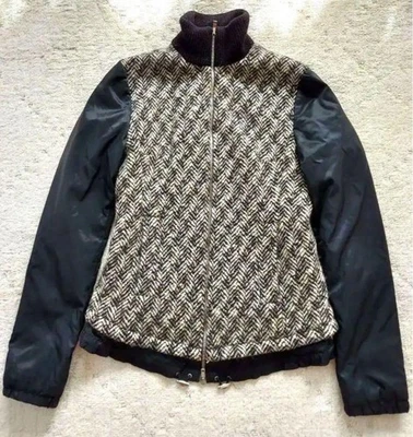 Chaqueta de tweed miumiu talla 38 largo 29 pulgadas Foto 1 de 4