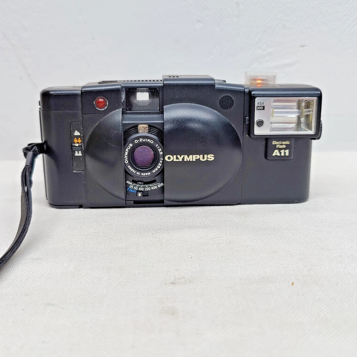 ⭐ オリンパス OLYMPUS XA + A11 ストロボ発光OK 初代モデル ⭐ オリンパス OLYMPUS XA + A11 ストロボ発光OK 初代モデル