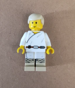 LEGO Luke Skywalker Tatooine Outfit Yellow Head Minifigure Star Wars - Picture 1 of 4