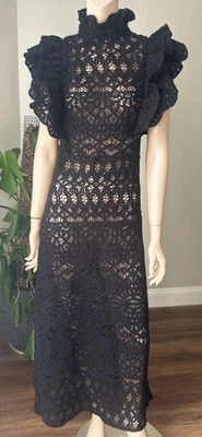 Vestido Zara Nuevo con Etiquetas Texturizado Crochet Volantes Negro Midi Talla M (Edición Limitada) Foto 1 de 4