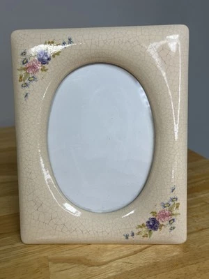 Marco de fotos floral de porcelana de cerámica de colección 5X7 Cottagecore esmalte craquelado en mal estado Foto 1 de 4