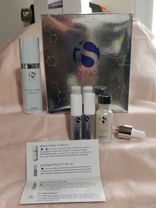 iS CLINICAL Luminous Glow  Clinical Facial Collection Kit  nib SALE - Picture 1 of 4