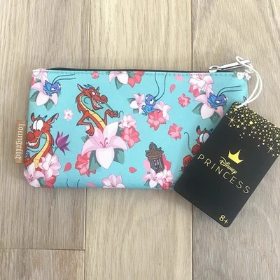 Disney Loungefly Mulan Mushi & Crickie Nylon Cremallera Bolsa Nuevo Foto 1 de 4