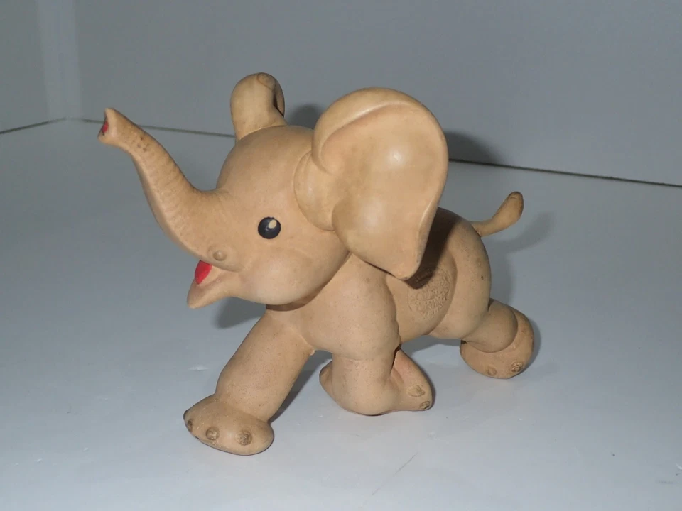 ELEFANTINO DUMBO IN GOMMA SUPERGA NO LEDRA LEDRAPLASTIC (1) - Immagine 1 di 4