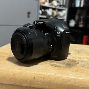 Sony a3000 DSLR With 18-55mm Lens And Camera Bag (SD Card Included) - Picture 1 of 8