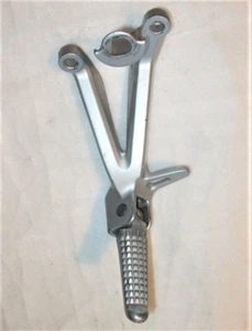 PEDANA POSTERIORE SINISTRA SUZUKI GSXR 600 GSX-R 750 SRAD POGGIAPIEDI  - Imagen 1 de 3