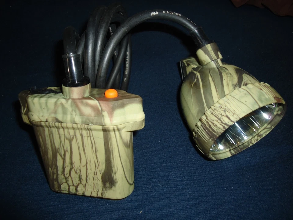 110000 LX COON HUNTING MEGA BRIGHT  LIGHT CAMO - Image 1 of 3