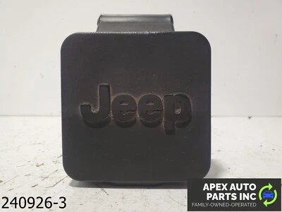 OEM 2011-2021 Jeep Grand Cherokee 5.7L  TOW HITCH RECEIVER PLUG 82213706 TRAILER - Image 1 of 4