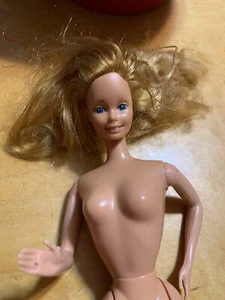 Barbie Vintage 1966 Philippinen blonde Haare Twist Biegung Knie Ohrring A1 - Bild 1 von 8