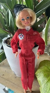 1993 Mattel # 11552 Air Force Barbie Doll Thunderbirds No Shoes - Picture 1 of 8