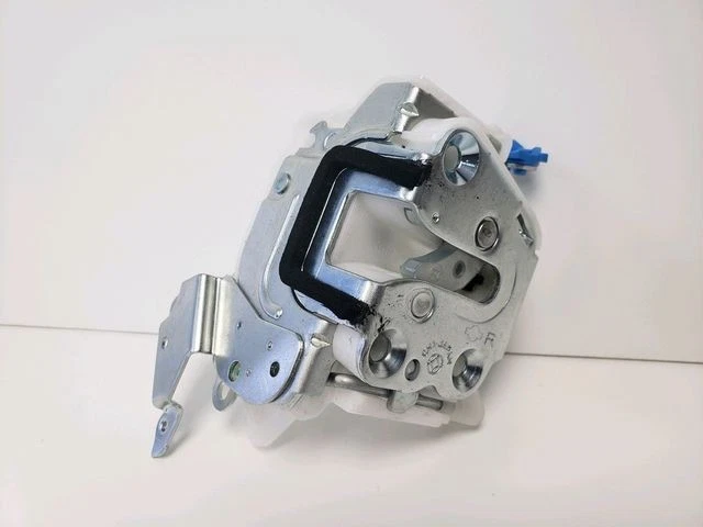 Conjunto de cerradura de puerta de conductor genuino Nissan R32 GTR GTS4 GTST RH 80502-79903 Foto 1 de 1