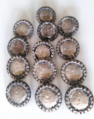 13 Trachtenknöpfe Zierknöpge Ösenknöpge Silber metall Knöpfe 25 mm - Bild 1 von 4