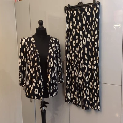 👀 OPEN TO OFFERSRoman Size 12/14 Leopard Print Soft Jersey Feel Trousers Suit - Image 1 of 4