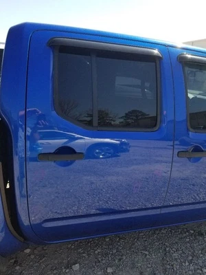 05-18 NISSAN FRONTIER OEM PASSENGER RIGHT REAR DOOR BLUE CREW CAB  Foto 1 de 4