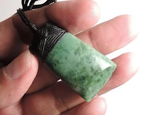 Shanes Qualität mehrfarbig NZ Grünstein Jade Pounamu Nephrit Maori KLEIN TOKI - Bild 1 von 7