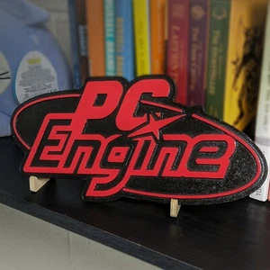 🎮 Insegna da Parete Logo Motore PC -CNC Inciso Retro Gaming Decor | Arte Legno Fatta a Mano - Foto 1 di 9