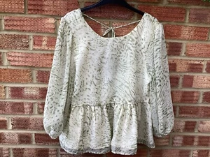 Cream And Green Blouse Size 12 NWT - Picture 1 of 7