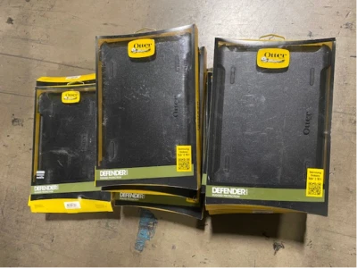 OtterBox Defender Series Case for Samsung Galaxy Tab 2 10.1 Black (NOB) Qty: 12 - Image 1 of 3