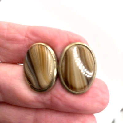 Vintage tigers eye stone cufflinks gold tone metal oval mans shirt accessory - Image 1 of 4