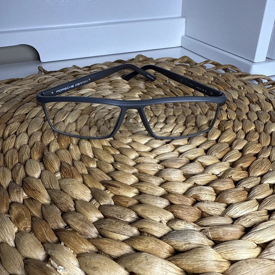 Armações de óculos Porsche Design A preto fosco quadrado aro completo 56-14-140 - Imagem 1 de 4