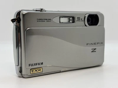 Fujifilm FinePix Z700EXR Digital Camera 12.0MP 5x Zoom Silver From Japan / Exc - Image 1 of 4