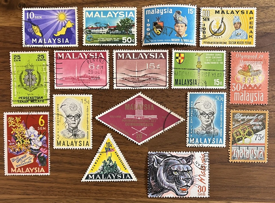 MALAYSIA : Mixed lot of 16 stamps Foto 1 de 1