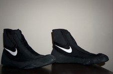 New listing
Nike Machomai 2 Boxing Shoes Boxing Boots Training Ring Shoe. Size: 10