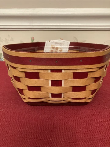 Longaberger 2016 $250 HOST BOLD RED/WM BROWN HOLIDAY GENERATION BASKT/PROT/NEW Cover