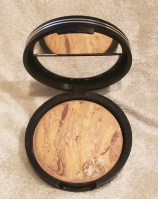 Rubor LAURA GELLER -N- Brighten TARTUFO 0,32 oz 9 g polvo horneado raro NUEVO Foto 1 de 4