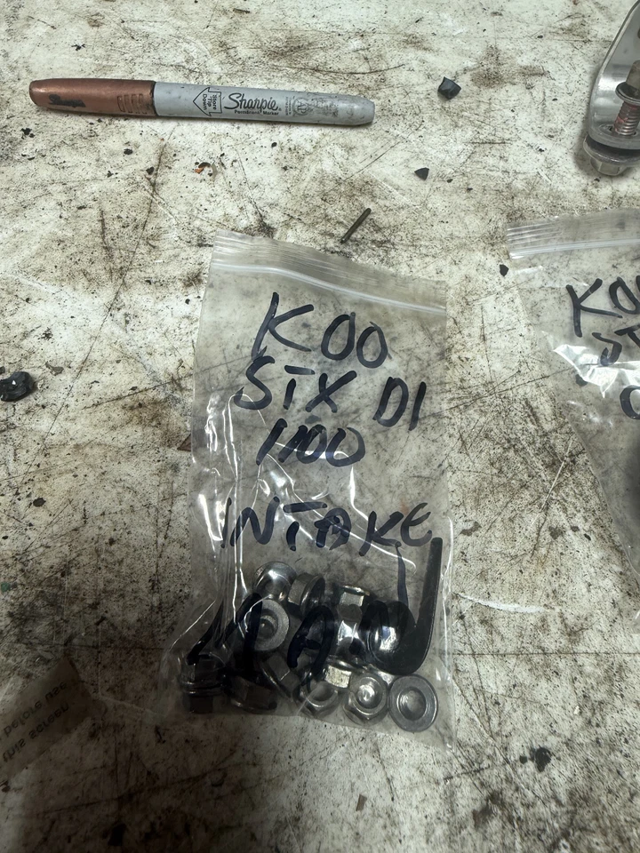 Kawasaki 1100 DI STX DI Intake Manifold Nuts Washers Hardware - Image 1 of 1