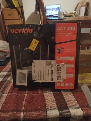 Tenda V12 WLAN DSL Router AC1200 300 Mbit/s  2,4GHz/ 5GHz Dual-Band schwarz - Bild 1 von 2