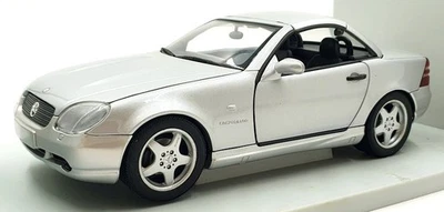 UT Models 1/18 Scale Diecast 26151 - 1996 Mercedes Benz SLK 230 Kompressor - Image 1 of 4