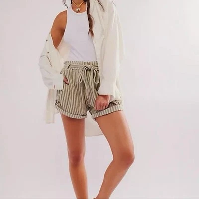 Pantalones Cortos Free People One Harriet Rayas Bolsillos Calce Relajado Tostado Negro Talla Grande Foto 1 de 4