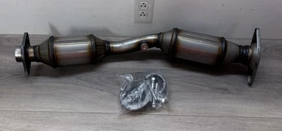 Catalytic Converter For 2007 2008 2009 2010 2011 2012 Nissan Sentra 2.0L l4 EPA Foto 1 de 2