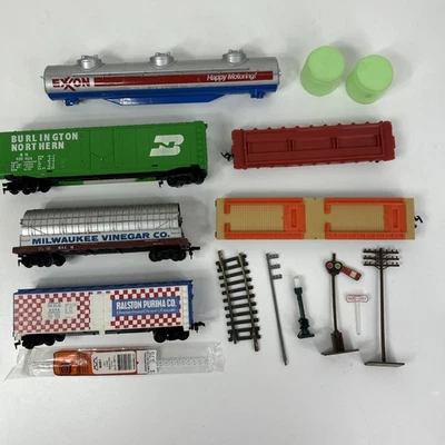 Vtg Tyco Ho Train Lot Exxon Dome Tank Burlington Northern Ralston Purina Sign - Image 1 of 4