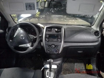 Espejo retrovisor interior Nissan Versa 2016 Foto 1 de 4